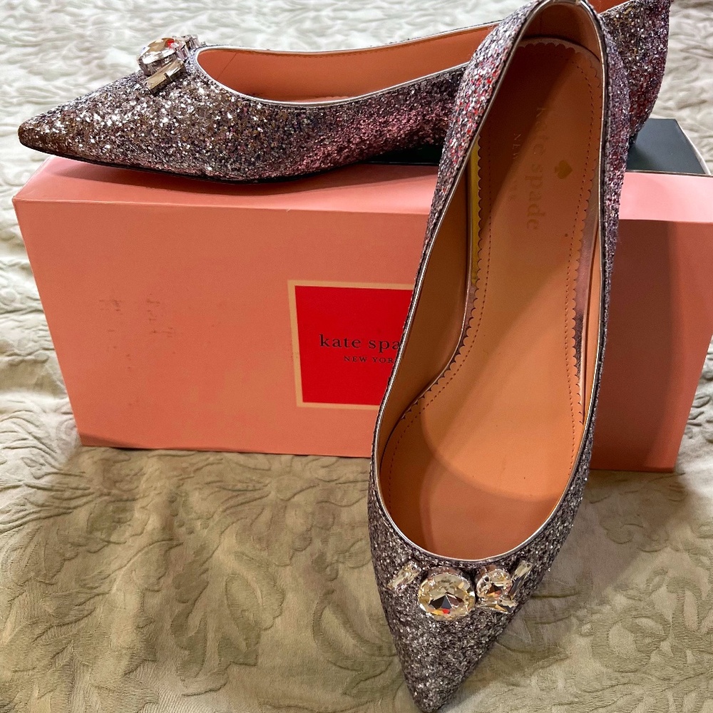 KATE SPADE FANCY “GLITZ” FLATS SIZE 9.5 SILVER SPARKLE GEM STONES